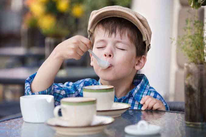 آیا برای مصرف قهوه سن مشخصی وجود دارد؟