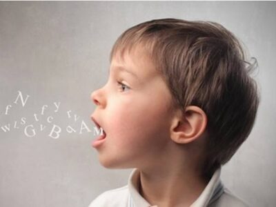 آیا دیر حرف زدن کودکان همیشه طبیعی است؟